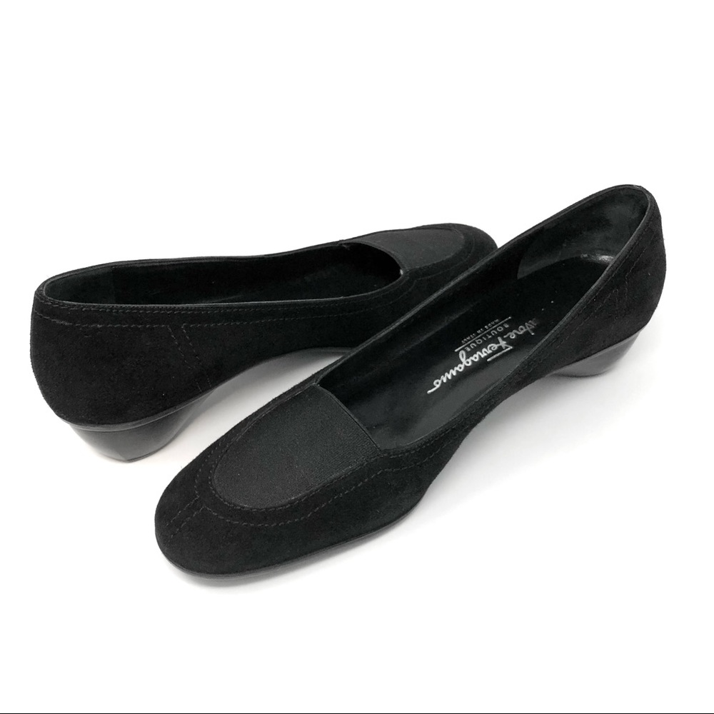 Salvatore Ferragamo Boutique Suede Flats Size 7 2A